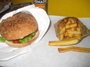 Paris Hank Vegan Burger (2)