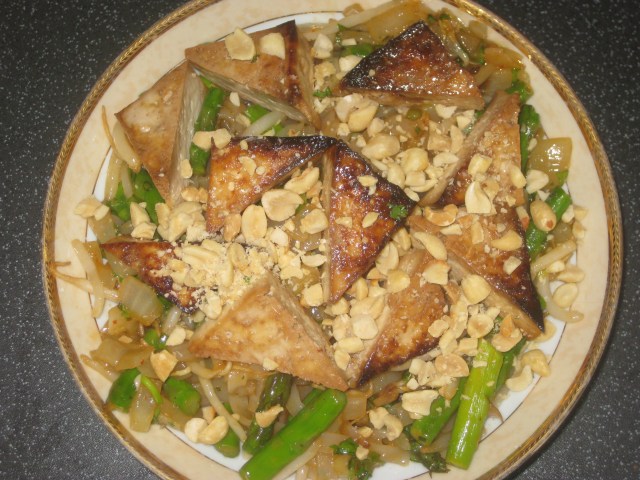 Salad Samurai Asparagus Pad Thai Salad (1)