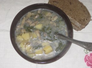 Street Vegan Spinach Potato Mushroom Soup (1)