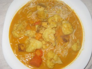 Vegan Street Food Chiang Mai curry noodles (1)