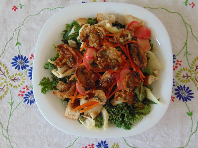 vegan-bowl-attack-banh-mi-panzanella-salad-1