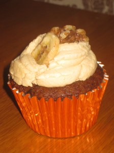von-sticky-toffee-cupcake-3