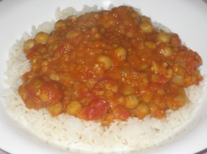 comforting-red-lentil-and-chickpea-curry-2