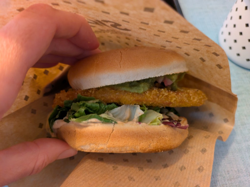 Avocado chicken burger